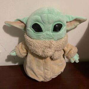 Star Wars Green and Tan Plush Toy